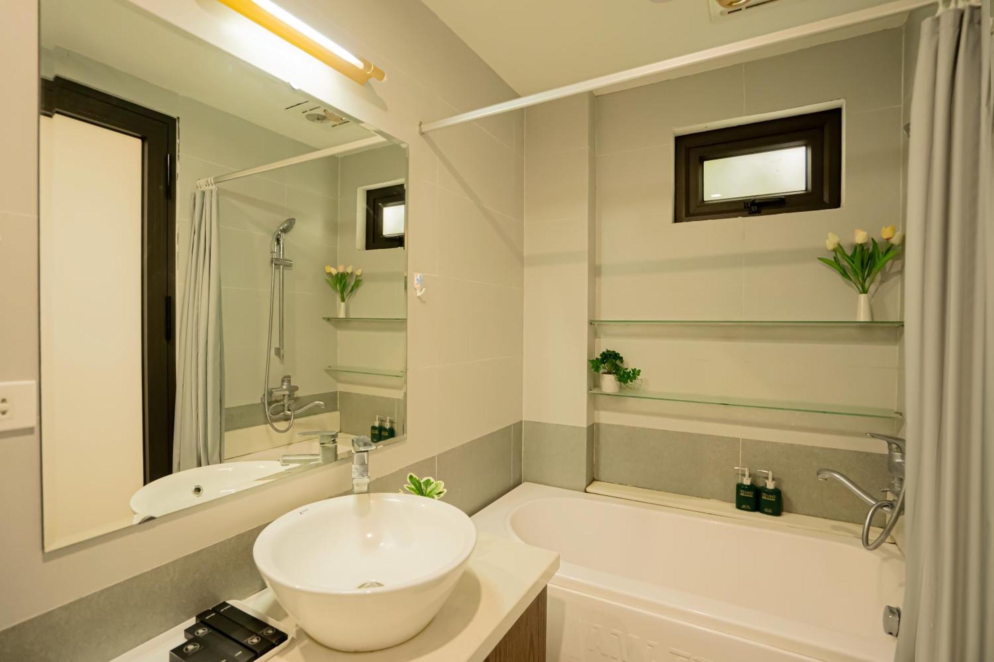 22Housing Hotel & Residence 60 Linh Lang Ханой Екстериор снимка