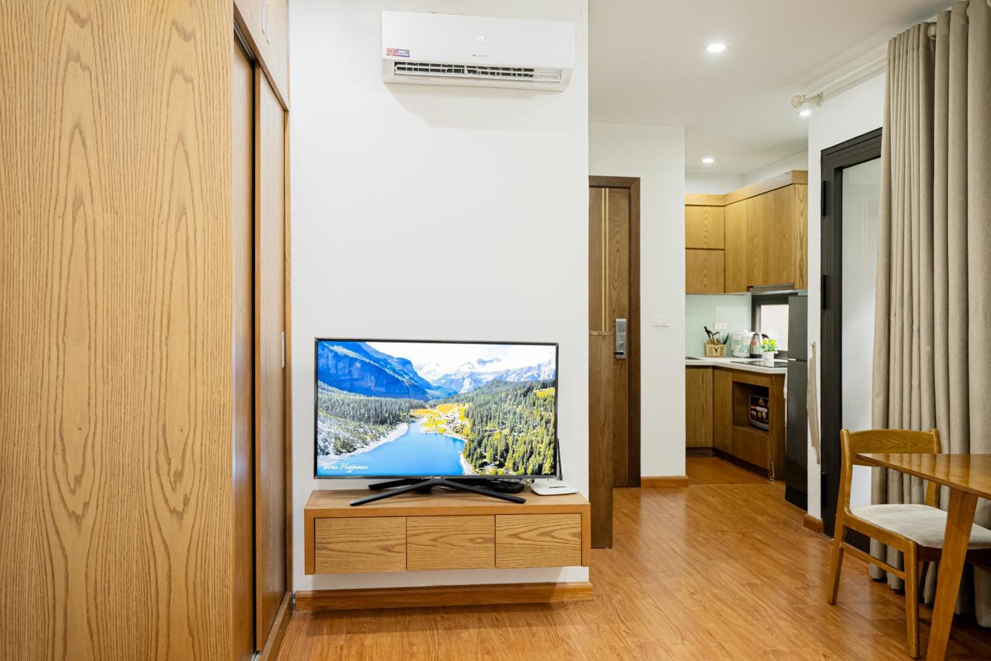 22Housing Hotel & Residence 60 Linh Lang Ханой Екстериор снимка