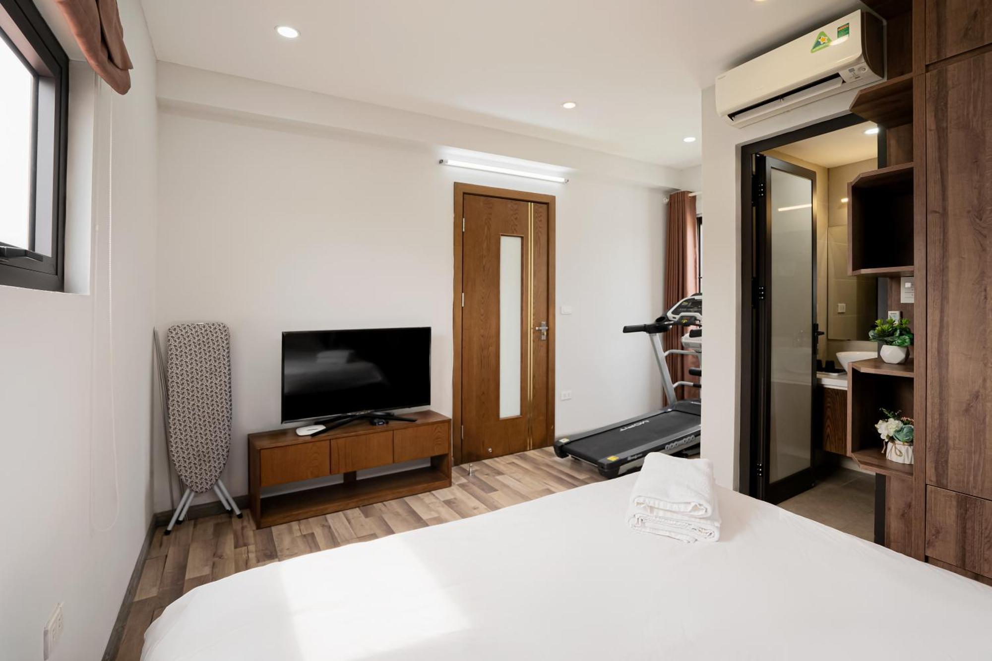 22Housing Hotel & Residence 60 Linh Lang Ханой Екстериор снимка