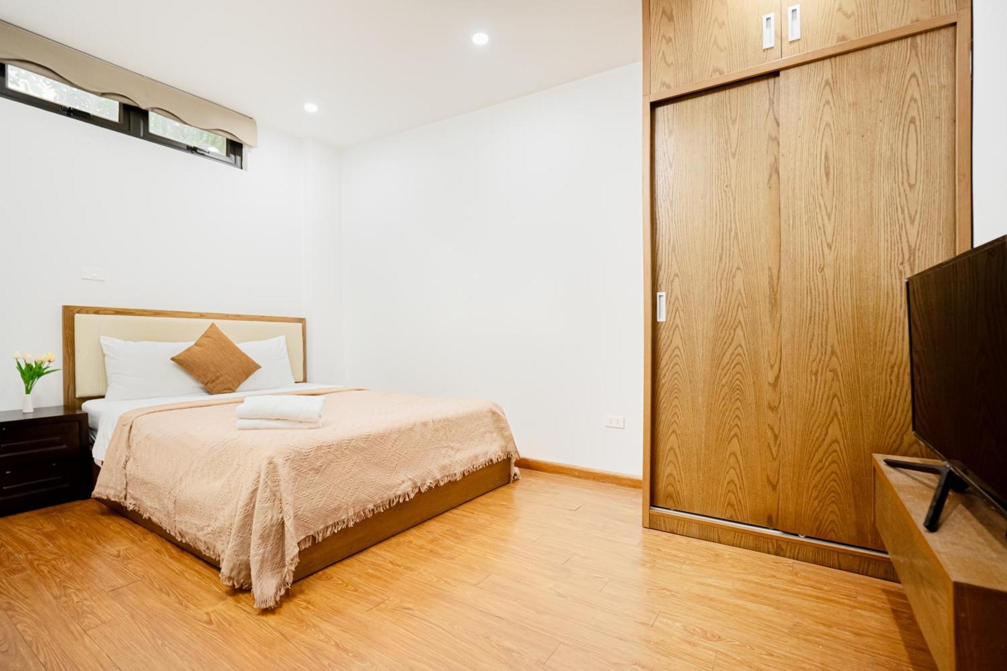 22Housing Hotel & Residence 60 Linh Lang Ханой Екстериор снимка
